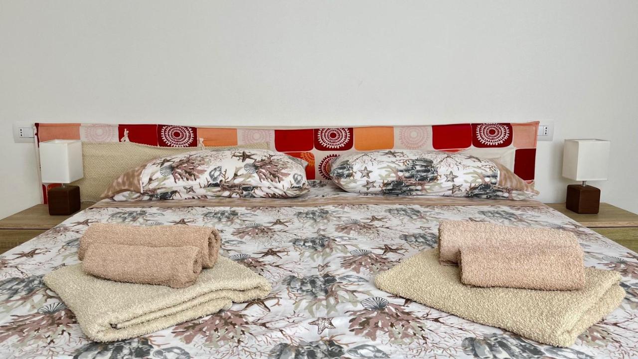 Attici Con Terrazzo Vista Mare Apartment Calasetta Ngoại thất bức ảnh