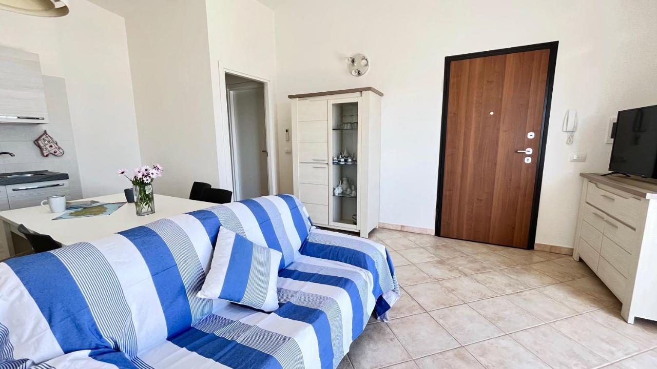 Attici Con Terrazzo Vista Mare Apartment Calasetta Ngoại thất bức ảnh